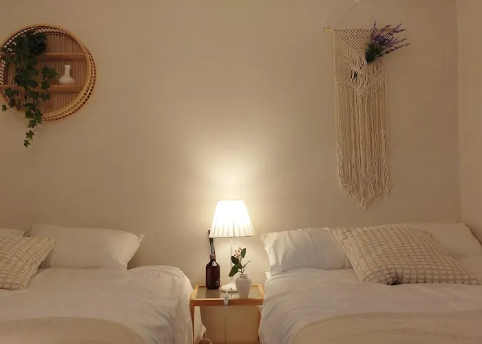 Apartment Ehwa Sinchon House *