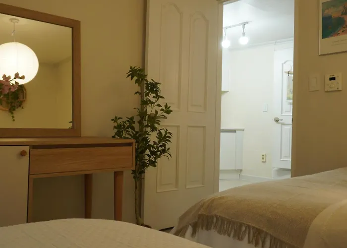 Ehwa Sinchon House Apartment *